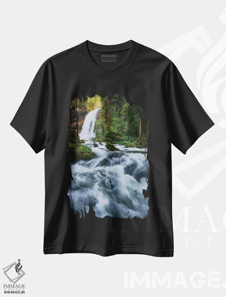 تیشرت مشکی طرح دار آبشار نمادین در اتریش، مدیوم اثر دنیل گاستاگر | immage.ir