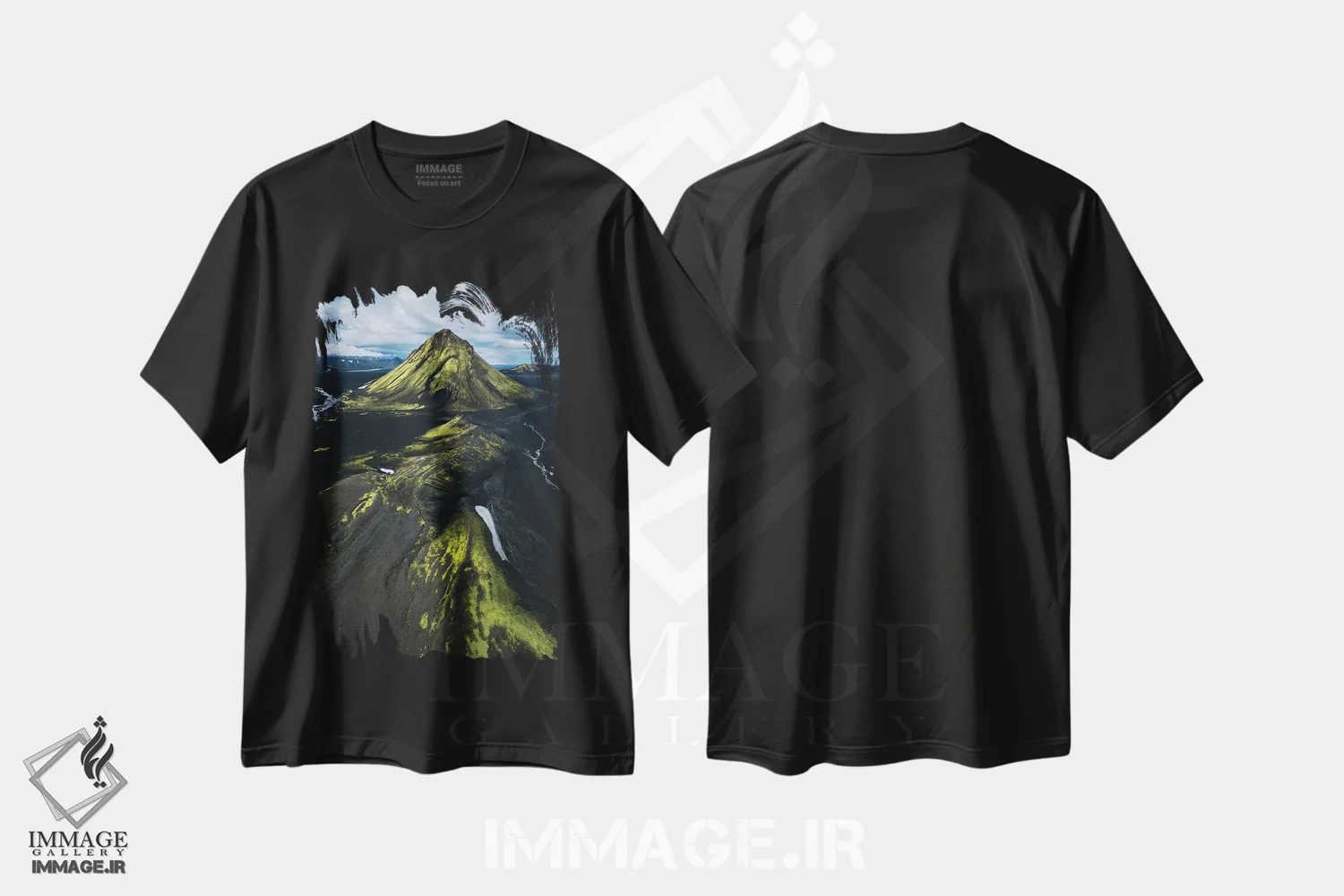 تیشرت مشکی طرح دار هرم سبز در ارتفاعات ایسلند، مدیوم اثر دنیل گاستاگر | فروشگاه ایماژ