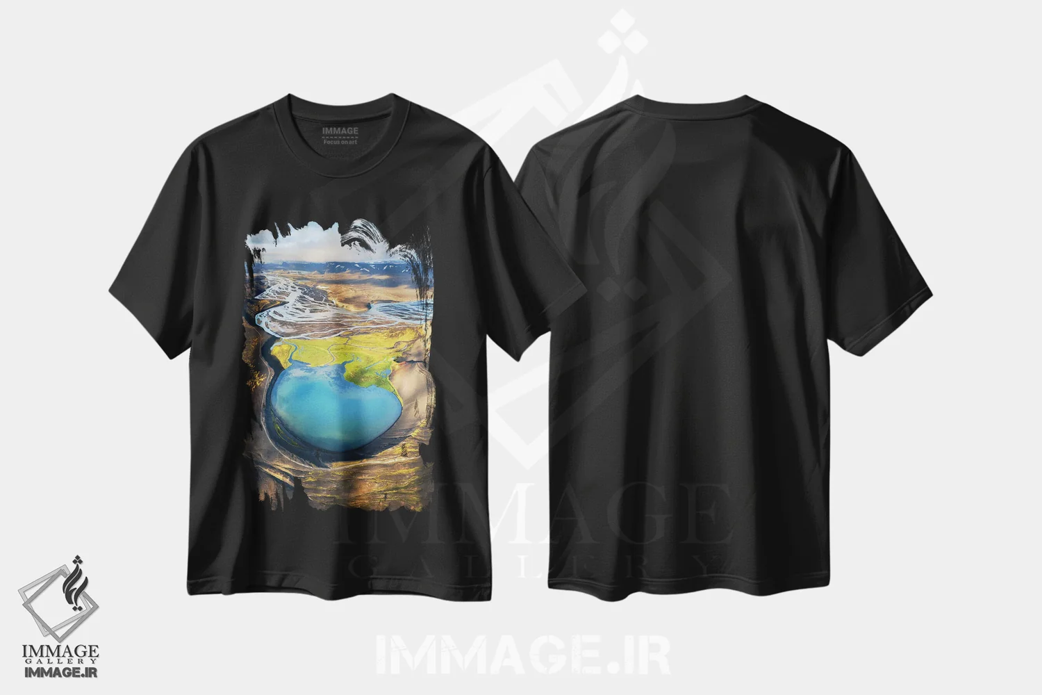 تیشرت مشکی طرح دار نور طلایی خورشید در ارتفاعات ایسلند، مدیوم اثر دنیل گاستاگر | فروشگاه ایماژ