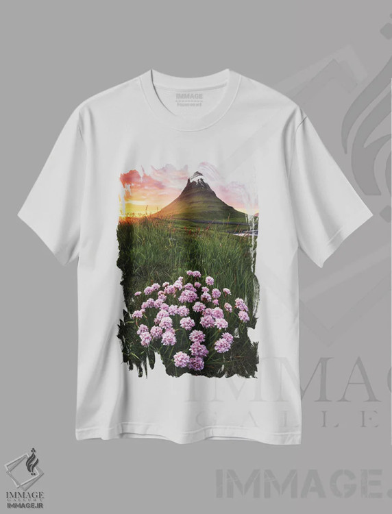 تیشرت سفید طرح دار گل ها در کرکوفل، مدیوم اثر دنیل گاستاگر | فروشگاه ایماژ