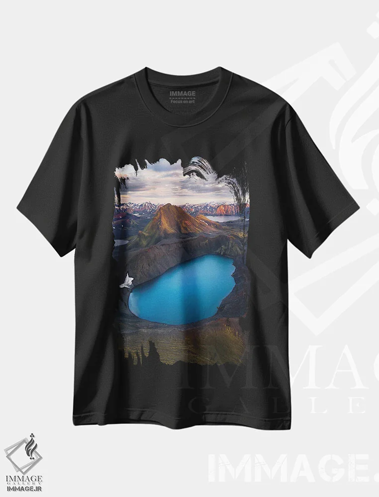 تیشرت مشکی طرح دار تالاب آبی ارتفاعات ایسلند، مدیوم اثر دنیل گاستاگر | فروشگاه ایماژ