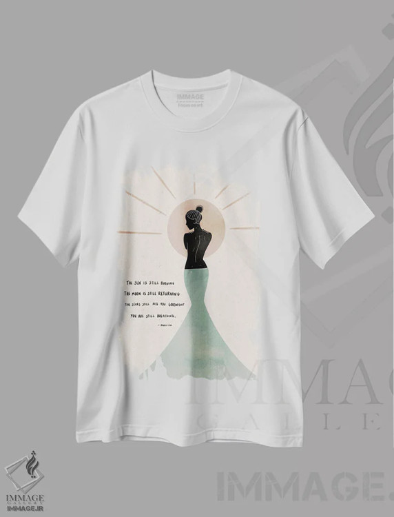 تیشرت سفید طرح دار خورشید هنوز می سوزد، تزئینی اثر دانیکا گیم | فروشگاه ایماژ