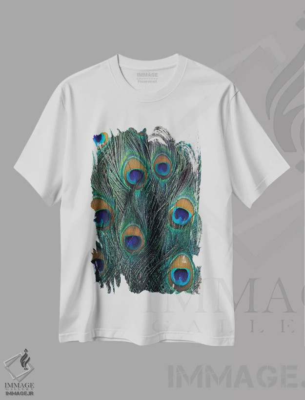 تیشرت سفید طرح دار نمای بزرگ پرهای طاووس، مدیوم اثر دارل گالین | فروشگاه ایماژ