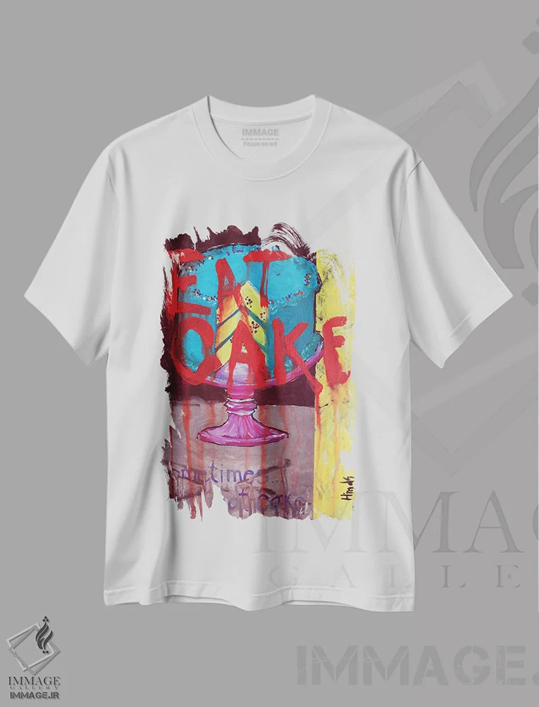 تیشرت سفید طرح دار کیک، تزئینی اثر دیویدای هینْدز | immage.ir