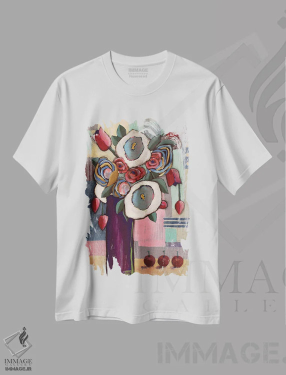 تیشرت سفید طرح دار گل ها، تزئینی اثر دیویدای هینْدز | immage.ir