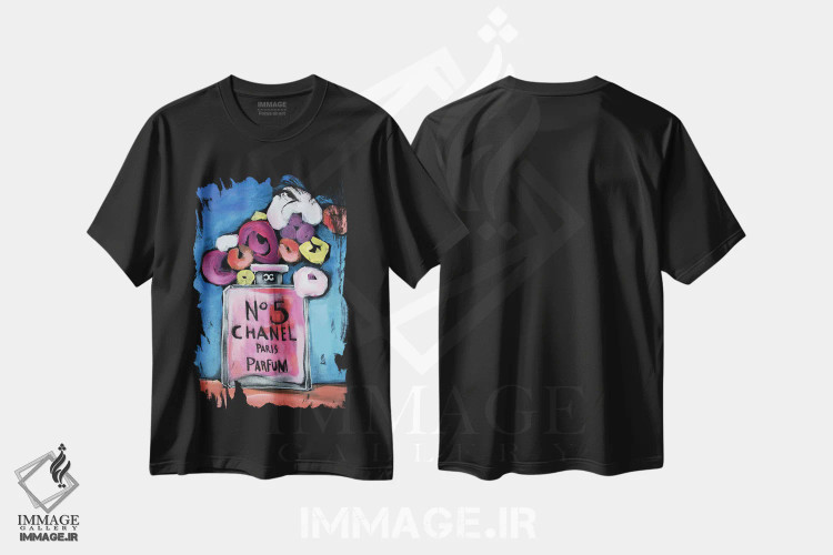 تیشرت مشکی طرح دار شنل قدیمی، تزئینی اثر دیویدای هینْدز | فروشگاه ایماژ