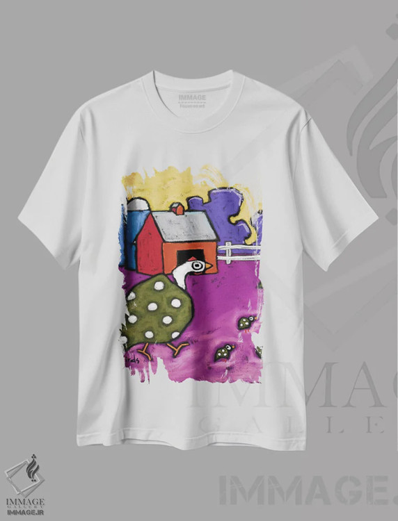 تیشرت سفید طرح دار مرغ گینه و جوجه هایش، تزئینی اثر دیویدای هینْدز | immage.ir