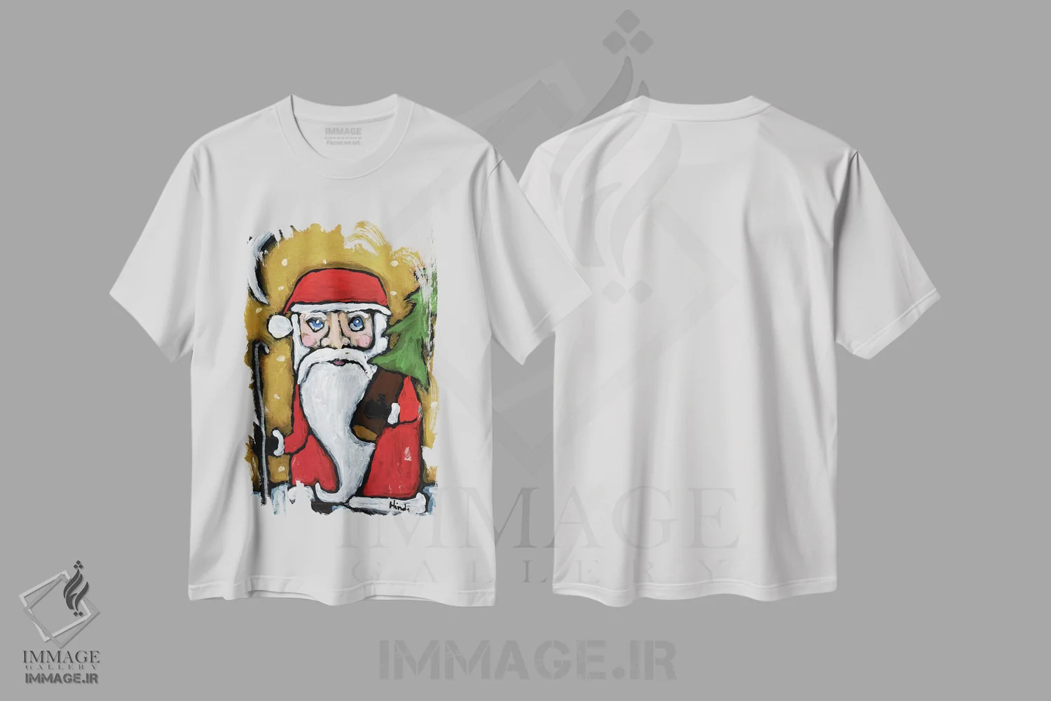 تیشرت سفید طرح دار درخت کریسمس بابانوئل، دکور تعطیلات اثر دیویدای هینْدز | فروشگاه ایماژ