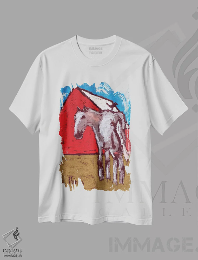 تیشرت سفید طرح دار اسب و طویله انتزاعی، تزئینی اثر دیویدای هینْدز | فروشگاه ایماژ