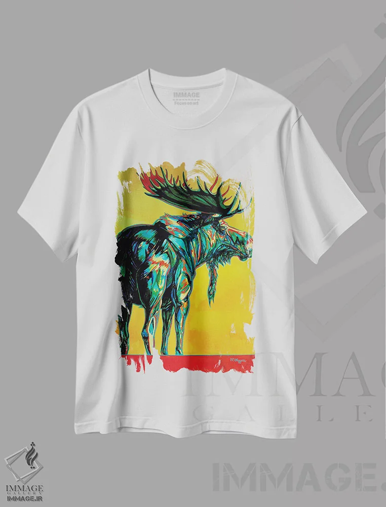 تیشرت سفید طرح دار غروب آفتاب، دکور کلبه و لژ اثر دریک هیگینز | immage.ir