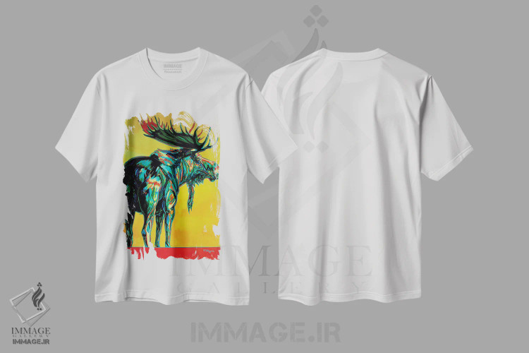 تیشرت سفید طرح دار غروب آفتاب، دکور کلبه و لژ اثر دریک هیگینز | immage.ir