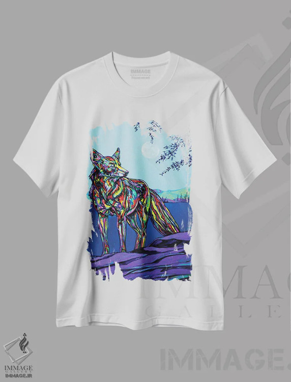 تیشرت سفید طرح دار کایوت، هنر فاخر معاصر اثر دریک هیگینز | immage.ir