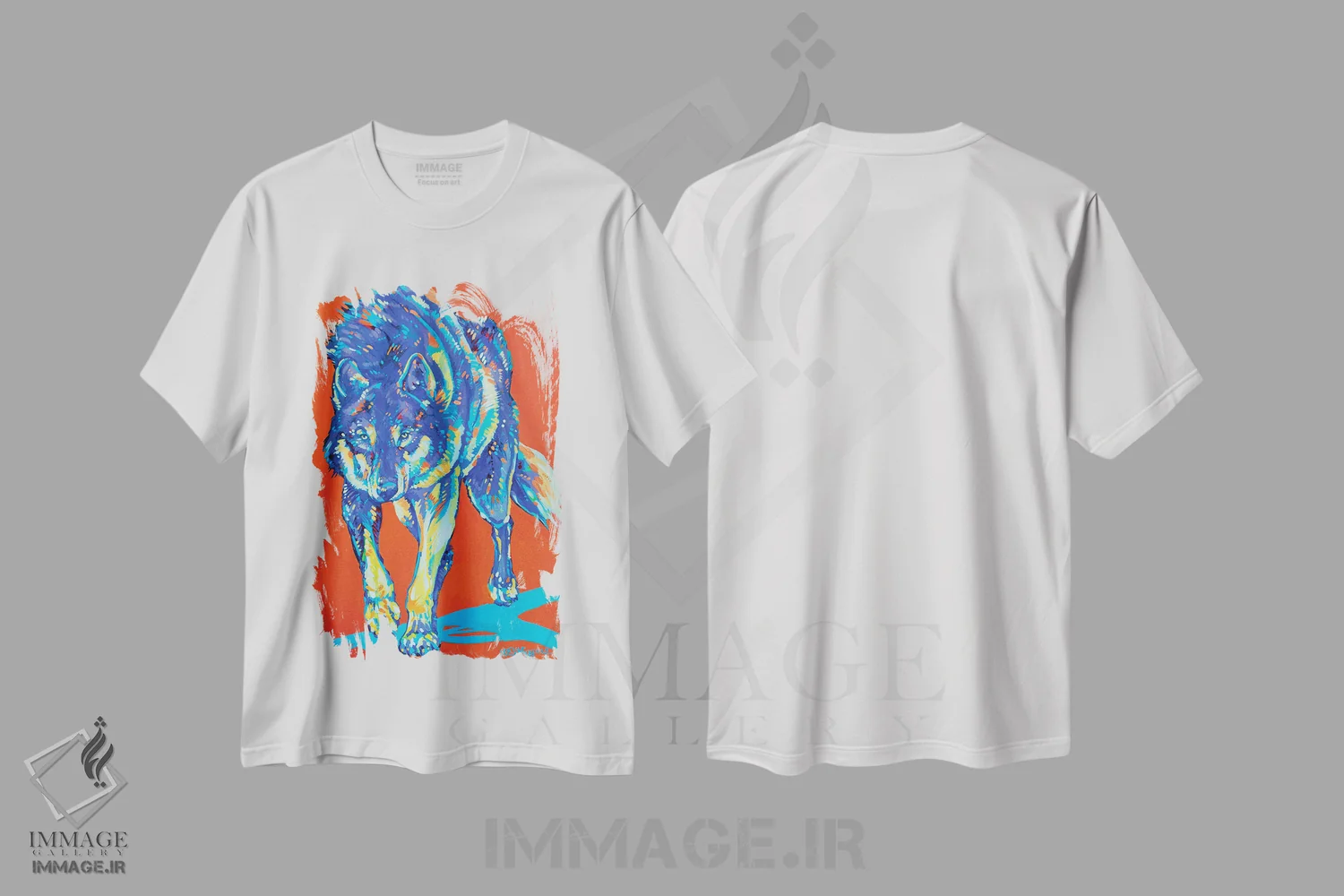 تیشرت سفید طرح دار گرگ خاکستری کوتنی، دکور کلبه و لژ اثر دریک هیگینز | فروشگاه ایماژ