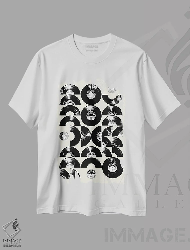 تیشرت سفید طرح دار صفحه های موسیقی اواسط قرن بیستم، هنر دیجیتال اثر دیکاتمی | فروشگاه ایماژ