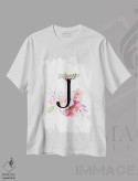 تیشرت سفید طرح دار حرف J با گل های آبرنگی، دکور معاصر اثر پیج ترنر | فروشگاه ایماژ