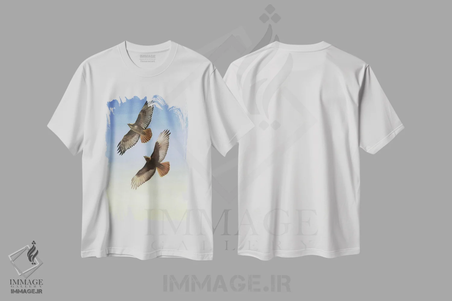 تیشرت سفید طرح دار اوج گرفتن، دکور کلبه و لژ اثر دیوید جواکین | immage.ir