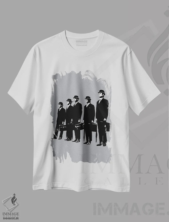 تیشرت سفید طرح دار گروه کمدی مانتی پایتون، تزئینی اثر دراپ کیک آرت | immage.ir