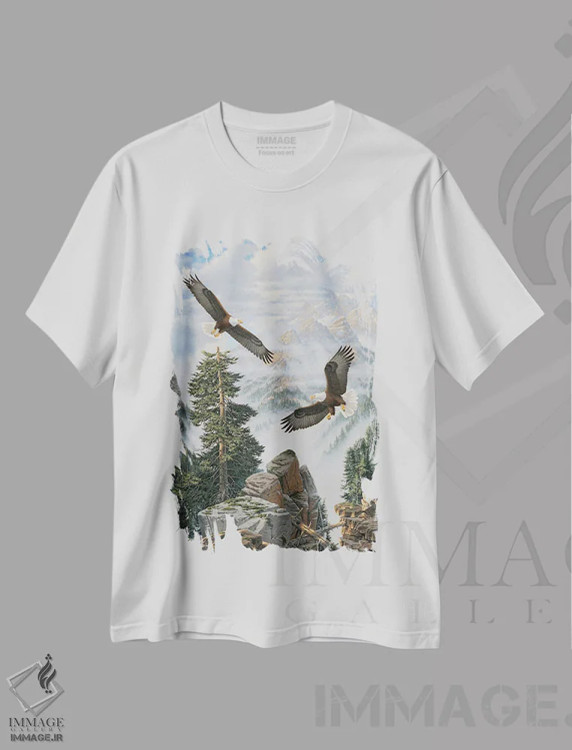 تیشرت سفید طرح دار آنجا که عقاب ها اوج می گیرند، دکور کلبه و لژ اثر درک هانسن | immage.ir