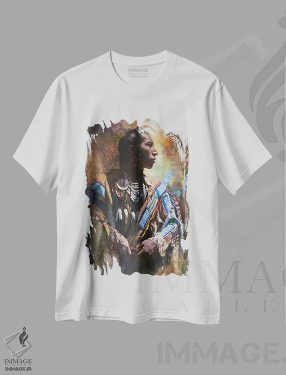 تیشرت سفید طرح دار تزیین شده، تزئینی اثر دیوید ادوارد کوسرا | immage.ir