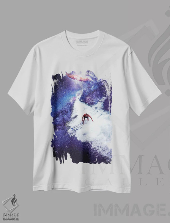 تیشرت سفید طرح دار موج سوار کهکشانی، هنر فاخر معاصر اثر دیوید لوبلاو | immage.ir