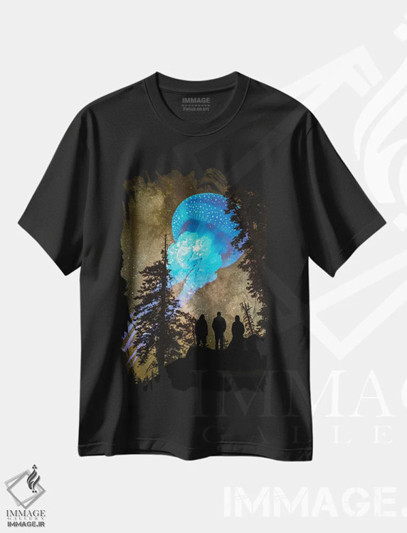 تیشرت مشکی طرح دار عروس دریایی کنار خط درختان، هنر دیجیتال اثر دیوید لوبلاو | immage.ir