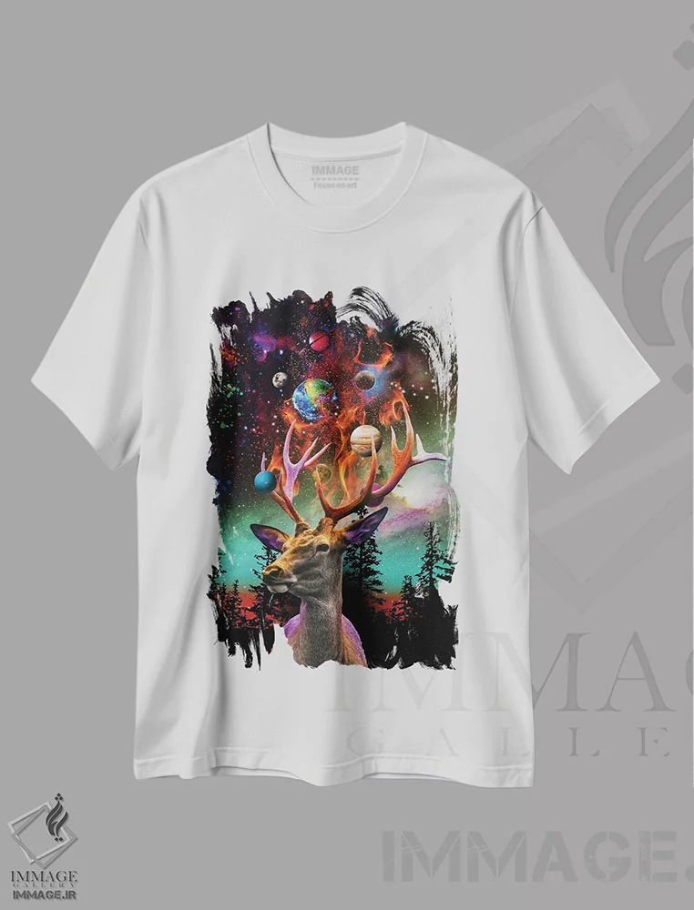 تیشرت سفید طرح دار گوزن سیاره ای، هنر دیجیتال اثر دیوید لوبلاو | فروشگاه ایماژ