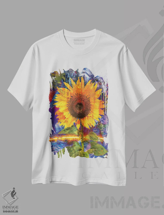 تیشرت سفید طرح دار گل آفتابگردان در جنگل، هنر دیجیتال اثر دیوید لوبلاو | immage.ir