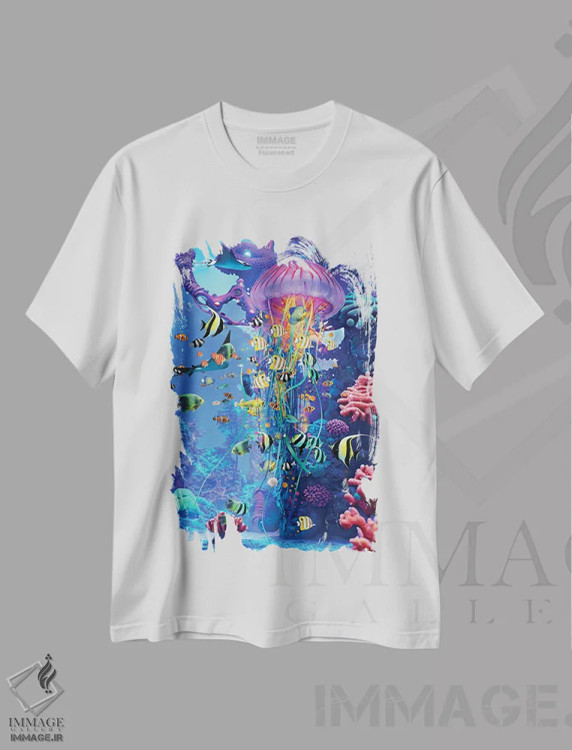 تیشرت سفید طرح دار عروس دریایی در صخره های فراواقعی، دکور ساحلی اثر دیوید لوبلاو | فروشگاه ایماژ