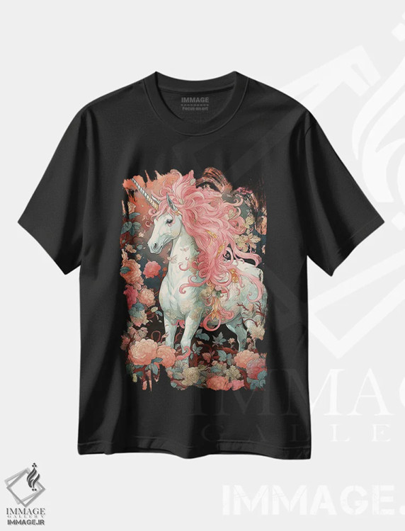 تیشرت مشکی طرح دار تک شاخ صورتی با گل ها، تزئینی اثر دیوید لوبلاو | immage.ir