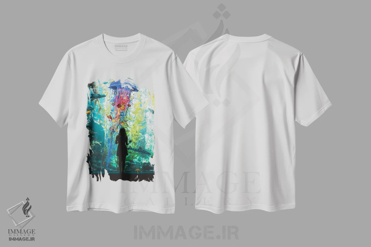 تیشرت سفید طرح دار جهان عروس دریایی برقی یک آکواریوم است، هنر دیجیتال اثر دیوید لوبلاو | فروشگاه ایماژ