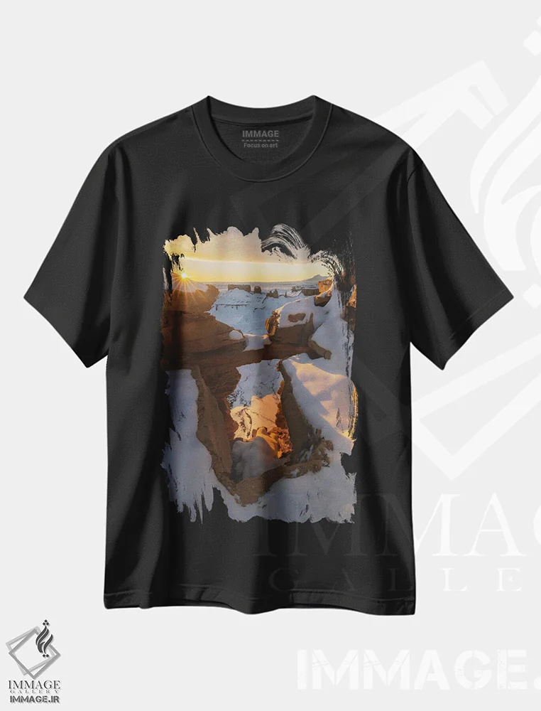 تیشرت مشکی طرح دار چشم انداز زمستانی، مدیوم اثر داستین لِفور | فروشگاه ایماژ