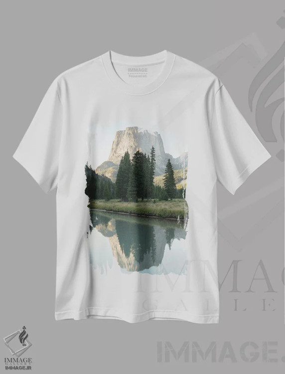 تیشرت سفید طرح دار قله مربعی شکل، مدیوم اثر داستین لِفور | immage.ir