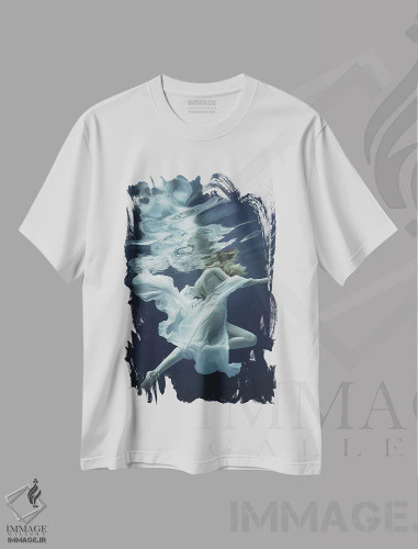 تیشرت سفید طرح دار آب و هوا، عکاسی هنری فاخر اثر دمیتری لاودین | فروشگاه ایماژ
