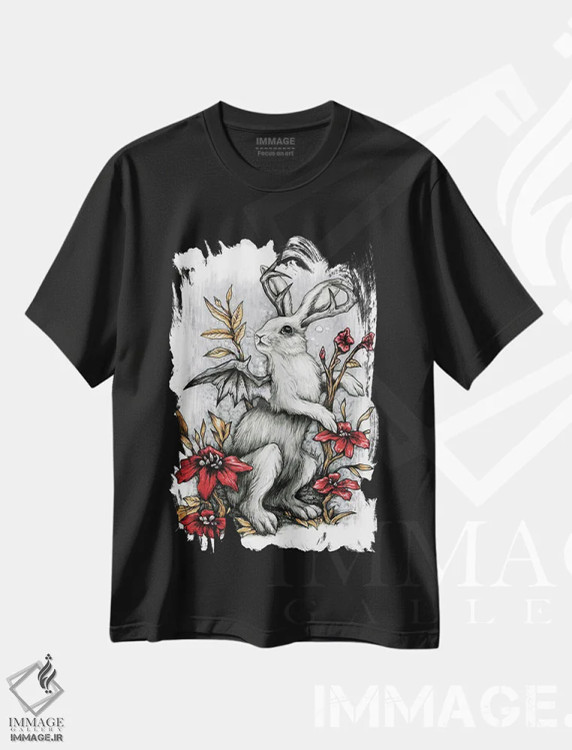 تیشرت مشکی طرح دار جمع آورنده، دکوراسیون جایگزین اثر دیانا لوین | فروشگاه ایماژ