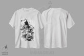 تیشرت سفید طرح دار زنِ گلدار VI، هنر تزئینی سیاه و سفید اثر دانیلو د آلکساندریا | immage.ir