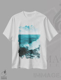تیشرت سفید طرح دار ساحل پنج، دکور ساحلی اثر دانیلو د آلکساندریا | immage.ir