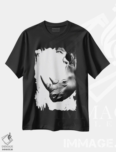 تیشرت مشکی طرح دار کرگدن به سبک مینیمالیستی، عکاسی سیاه و سفید اثر دانیلو د آلکساندریا | فروشگاه ایماژ