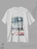 تیشرت سفید طرح دار منظرهٔ نور ماه، تزئینی اثر درک مک کری | immage.ir