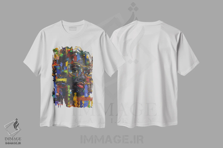 تیشرت سفید طرح دار نجواهای روح VI، هنر آمریکایی آفریقایی تبار اثر دامولا آیگبایو | فروشگاه ایماژ