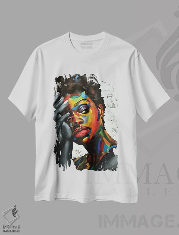تیشرت سفید طرح دار آزاد اما گرسنه II، هنر آمریکایی آفریقایی تبار اثر دامولا آیگبایو | immage.ir