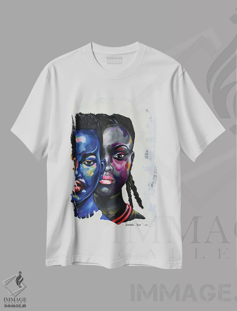 تیشرت سفید طرح دار قدرت در تنوع I، هنر آمریکایی آفریقایی تبار اثر دامولا آیگبایو | فروشگاه ایماژ