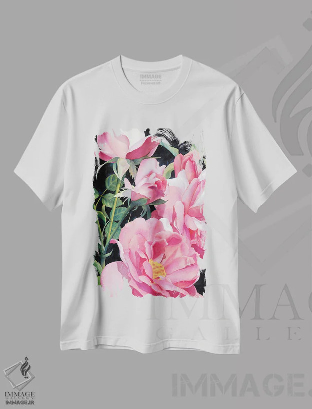 تیشرت سفید طرح دار گل های صورتی فراتر از عادی، دکور معاصر اثر دیانا میلر-پیرس | فروشگاه ایماژ