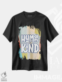 تیشرت مشکی طرح دار نوع بشر، تایپوگرافی اثر دلورس ناسکرنت | فروشگاه ایماژ