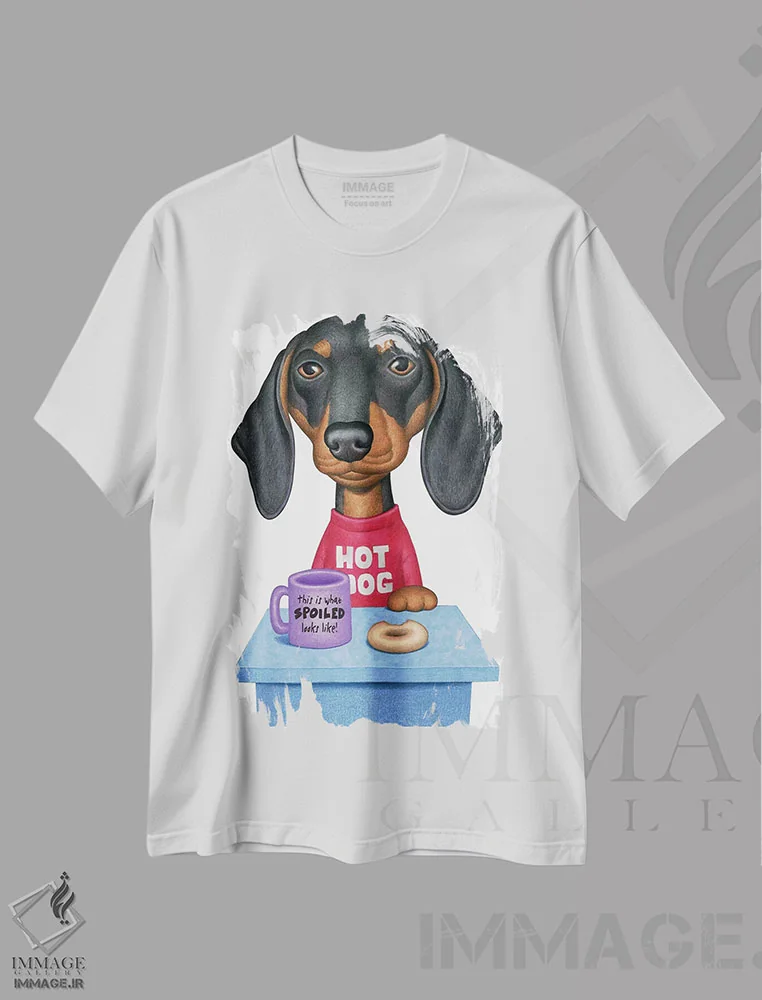 تیشرت سفید طرح دار داشهوند سیاه و قهوه ای با قهوه، تزئینی اثر دنی گوردون | فروشگاه ایماژ