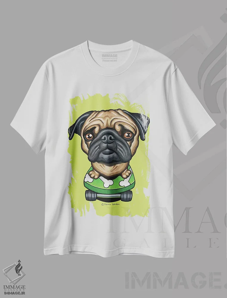 تیشرت سفید طرح دار پاگ با اسکیت بورد استخوانی-لیمویی، تزئینی اثر دنی گوردون | immage.ir