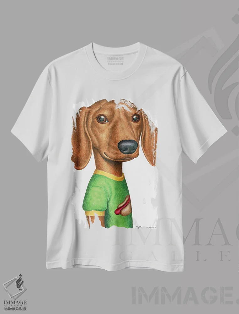 تیشرت سفید طرح دار داشهوند با تی شرت سبز، تزئینی اثر دنی گوردون | immage.ir