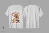 تیشرت سفید طرح دار داشهوند فروشنده هات داگ، تایپوگرافی اثر دنی گوردون | فروشگاه ایماژ