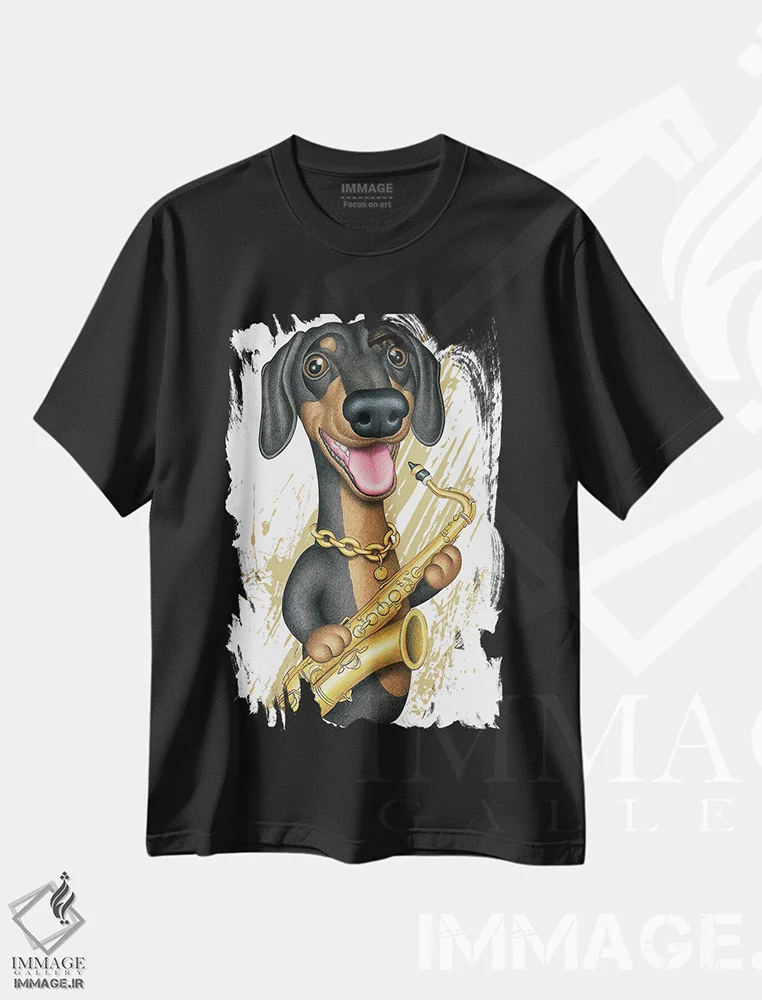 تیشرت مشکی طرح دار سگ داشهوند نوازنده ساکسیفون، هنر دیجیتال اثر دنی گوردون | immage.ir
