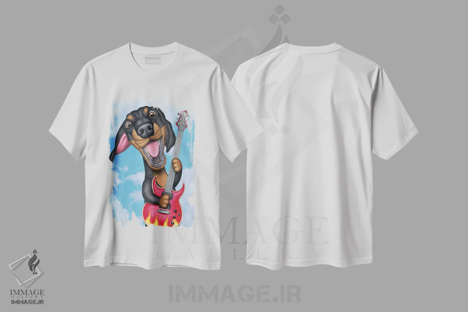 تیشرت سفید طرح دار داشهوند مشکی نوازنده گیتار با پس زمینه آسمان، هنر دیجیتال اثر دنی گوردون | فروشگاه ایماژ