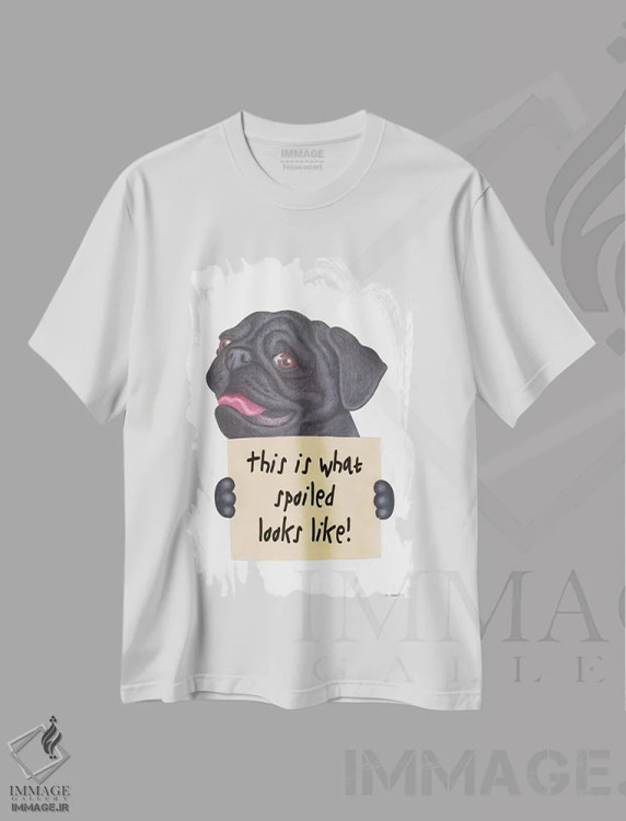 تیشرت سفید طرح دار پاگ مشکی، تزئینی اثر دنی گوردون | immage.ir